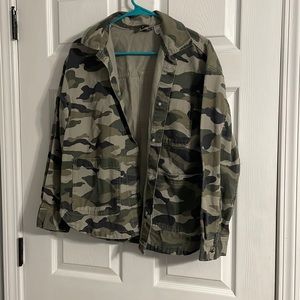 H&M camo jean jacket small